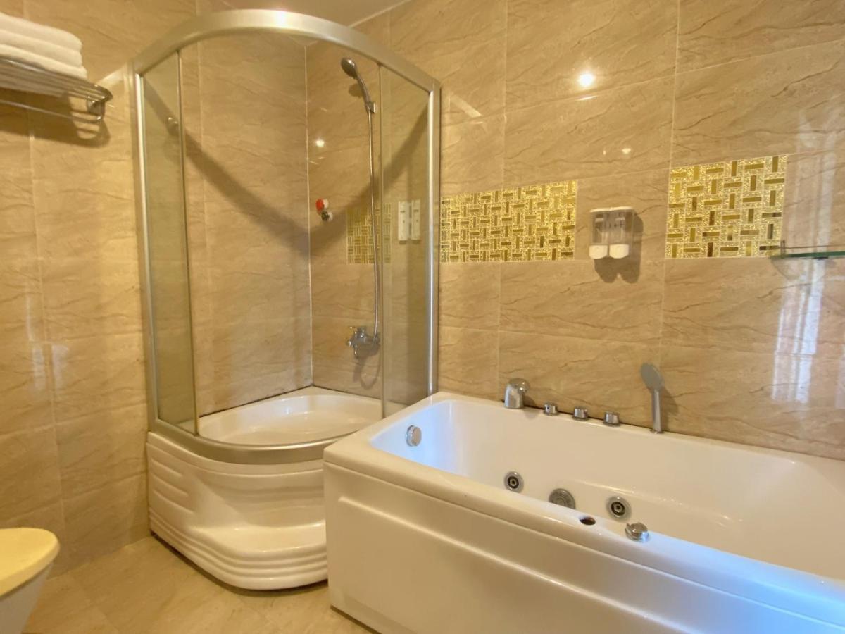 Crowne Bui Vien Hotel Ciudad Ho Chi Minh  Exterior foto